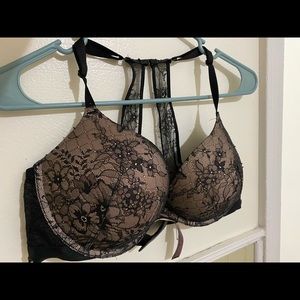 2 Victoria’s secret bras.Dream angels & very sexy.